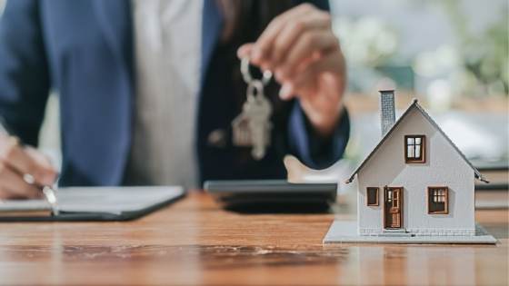 Buying a home is a major event, and sometimes it can be a little stressful. Here's how you can avoid panic and get back on track.